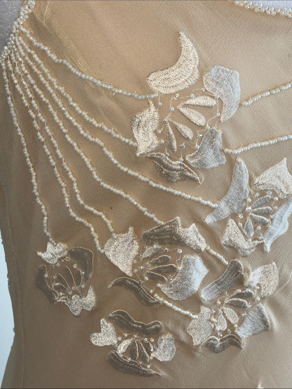 Sue Wong’s Stunning Embroidered Silk Dress beautifully beaded & Embroidered, 8 - Picture 8 of 12